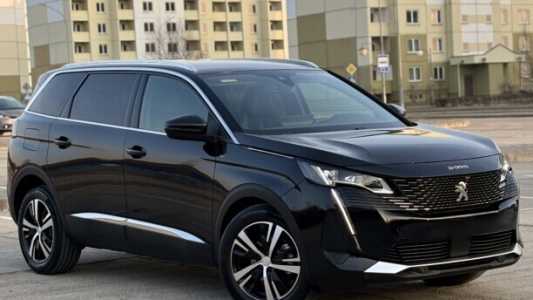 Peugeot 5008 II Рестайлинг, 2021, пробег 136810 км Peugeot 5008 II Рестайлинг, 2021, пробег 136810 км