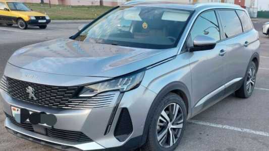 Peugeot 5008 II Рестайлинг, 2021, пробег 149000 км Peugeot 5008 II Рестайлинг, 2021, пробег 149000 км