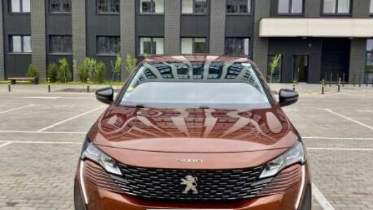 Peugeot 5008 II Рестайлинг, 2022, пробег 122000 км Peugeot 5008 II Рестайлинг, 2022, пробег 122000 км