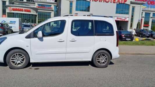Peugeot Partner II 2-й рестайлинг, 2015, пробег 116000 км Peugeot Partner II 2-й рестайлинг, 2015, пробег 116000 км