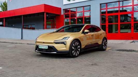 Polestar 4 I