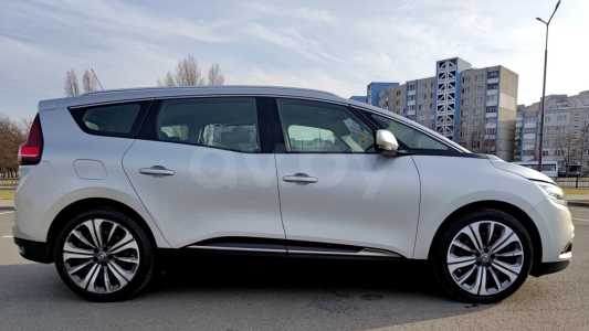 Renault Grand Scenic IV