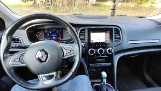Renault Megane IV Рестайлинг, 2021, пробег 150000 км Renault Megane IV Рестайлинг, 2021, пробег 150000 км