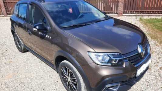 Renault Sandero Stepway II Рестайлинг, 2020, пробег 42826 км Renault Sandero Stepway II Рестайлинг, 2020, пробег 42826 км