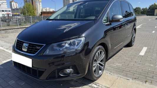 SEAT Alhambra II Рестайлинг, 2020, пробег 187950 км SEAT Alhambra II Рестайлинг, 2020, пробег 187950 км
