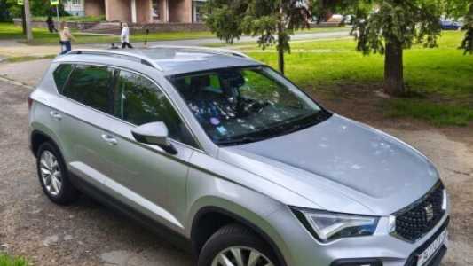 SEAT Ateca I Рестайлинг, 2022, пробег 179900 км SEAT Ateca I Рестайлинг, 2022, пробег 179900 км