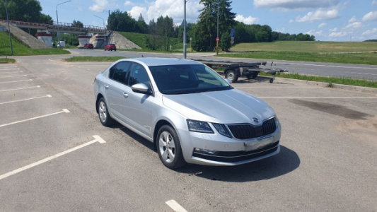Skoda Octavia III Рестайлинг, 2017, пробег 165000 км Skoda Octavia III Рестайлинг, 2017, пробег 165000 км