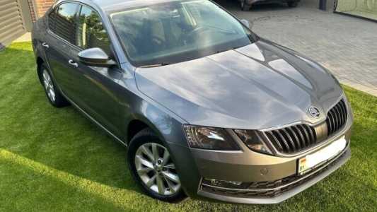 Skoda Octavia III Рестайлинг, 2018, пробег 121000 км Skoda Octavia III Рестайлинг, 2018, пробег 121000 км