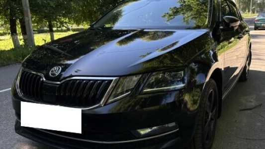 Skoda Octavia III Рестайлинг, 2018, пробег 208000 км Skoda Octavia III Рестайлинг, 2018, пробег 208000 км