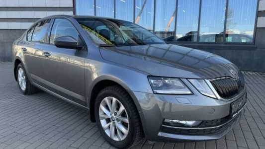 Skoda Octavia III Рестайлинг, 2019, пробег 90000 км Skoda Octavia III Рестайлинг, 2019, пробег 90000 км