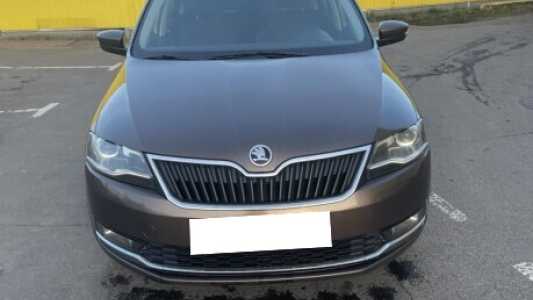 Skoda Rapid I Рестайлинг, 2018, пробег 110000 км Skoda Rapid I Рестайлинг, 2018, пробег 110000 км