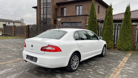 Skoda Superb II