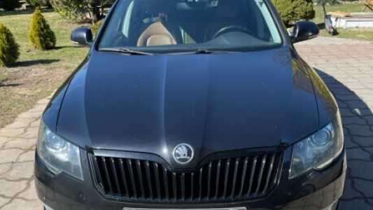 Skoda Superb II Рестайлинг, 2015, пробег 267000 км Skoda Superb II Рестайлинг, 2015, пробег 267000 км