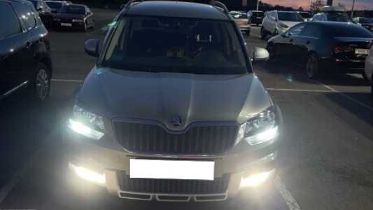 Skoda Yeti I Рестайлинг, 2016, пробег 127000 км Skoda Yeti I Рестайлинг, 2016, пробег 127000 км