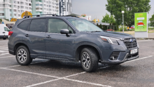 Subaru Forester V Рестайлинг, 2022, пробег 25000 км Subaru Forester V Рестайлинг, 2022, пробег 25000 км
