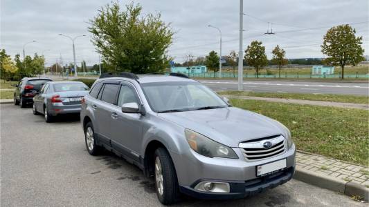 Subaru Outback IV