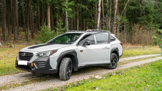 Subaru Outback VI Рестайлинг, 2022, пробег 49580 км Subaru Outback VI Рестайлинг, 2022, пробег 49580 км