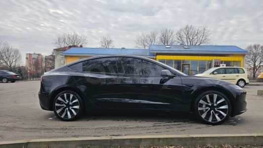 Tesla Model 3 I 2-й рестайлинг