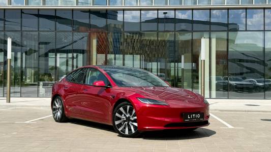 Tesla Model 3 I 2-й рестайлинг