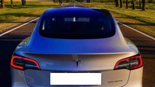 Tesla Model 3 I, 2018, пробег 101000 км Tesla Model 3 I, 2018, пробег 101000 км