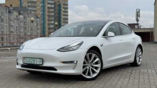 Tesla Model 3 I, 2018, пробег 196200 км