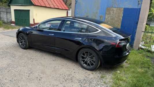 Tesla Model 3 I, 2018, пробег 305775 км