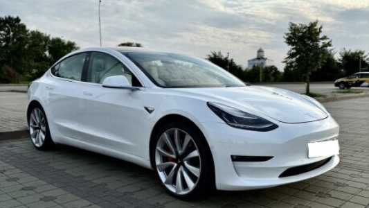 Tesla Model 3 I, 2018, пробег 93000 км