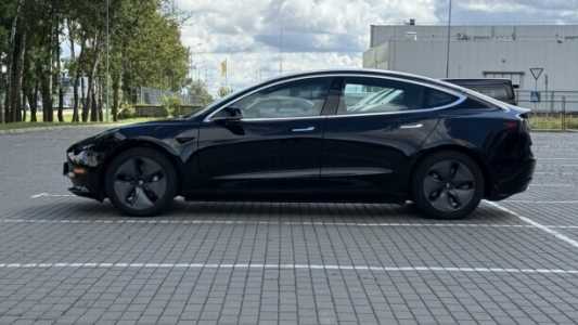 Tesla Model 3 I, 2019, пробег 122500 км