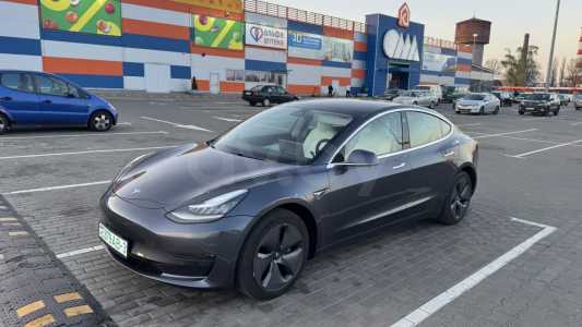 Tesla Model 3 I