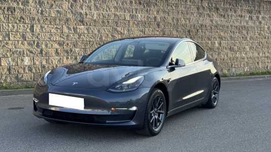 Tesla Model 3 I