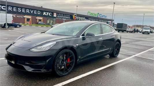 Tesla Model 3 I