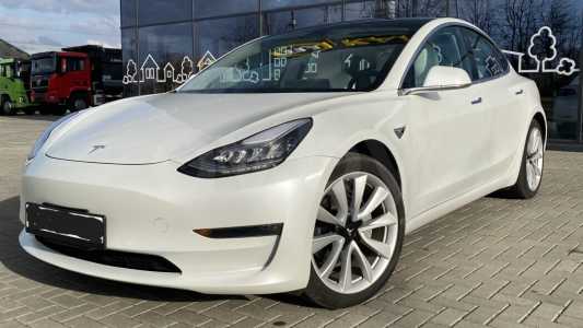 Tesla Model 3 I