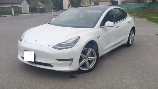Tesla Model 3 I
