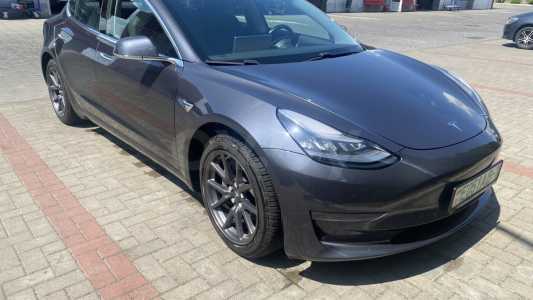 Tesla Model 3 I