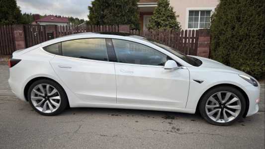 Tesla Model 3 I