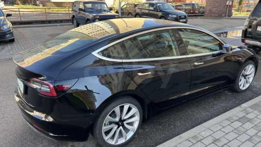 Tesla Model 3 I