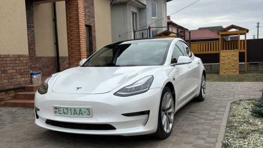 Tesla Model 3 I