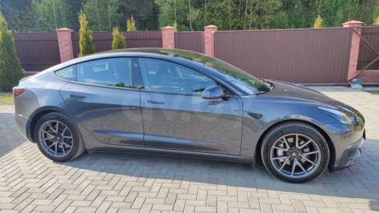 Tesla Model 3 I