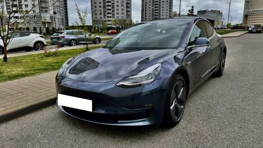 Tesla Model 3 I