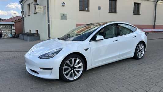 Tesla Model 3 I