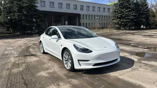 Tesla Model 3 I