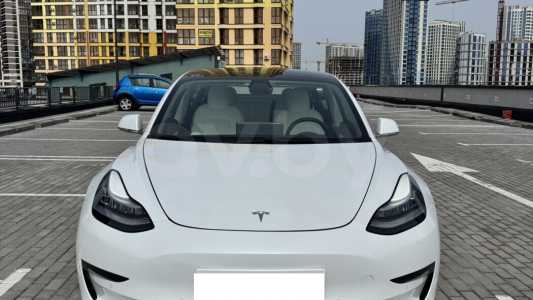 Tesla Model 3 I