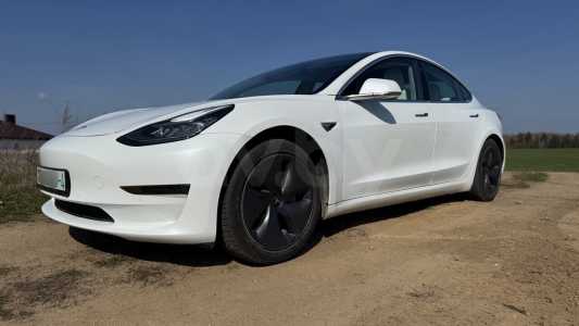 Tesla Model 3 I