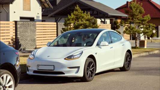 Tesla Model 3 I