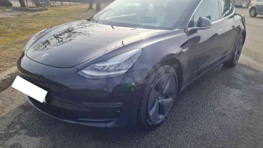 Tesla Model 3 I