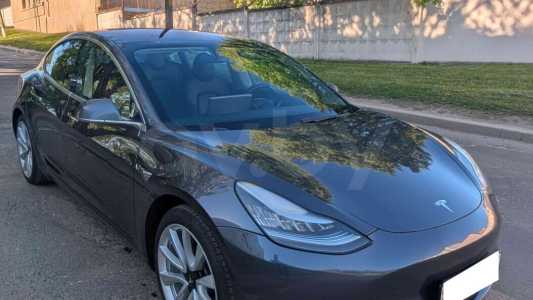 Tesla Model 3 I