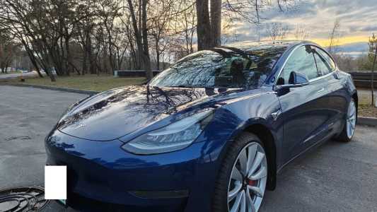 Tesla Model 3 I