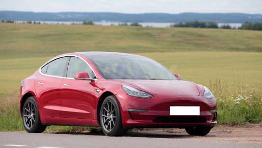 Tesla Model 3 I