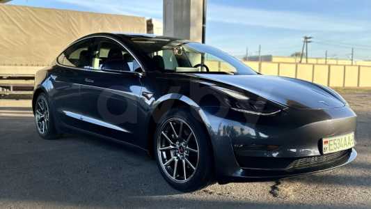 Tesla Model 3 I