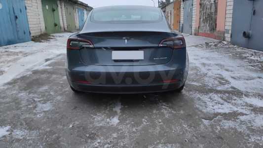 Tesla Model 3 I